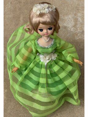 Vintage 12" SANKYO ORGEL Rotating Music Box Doll Big Eyes Green Dress Blonde